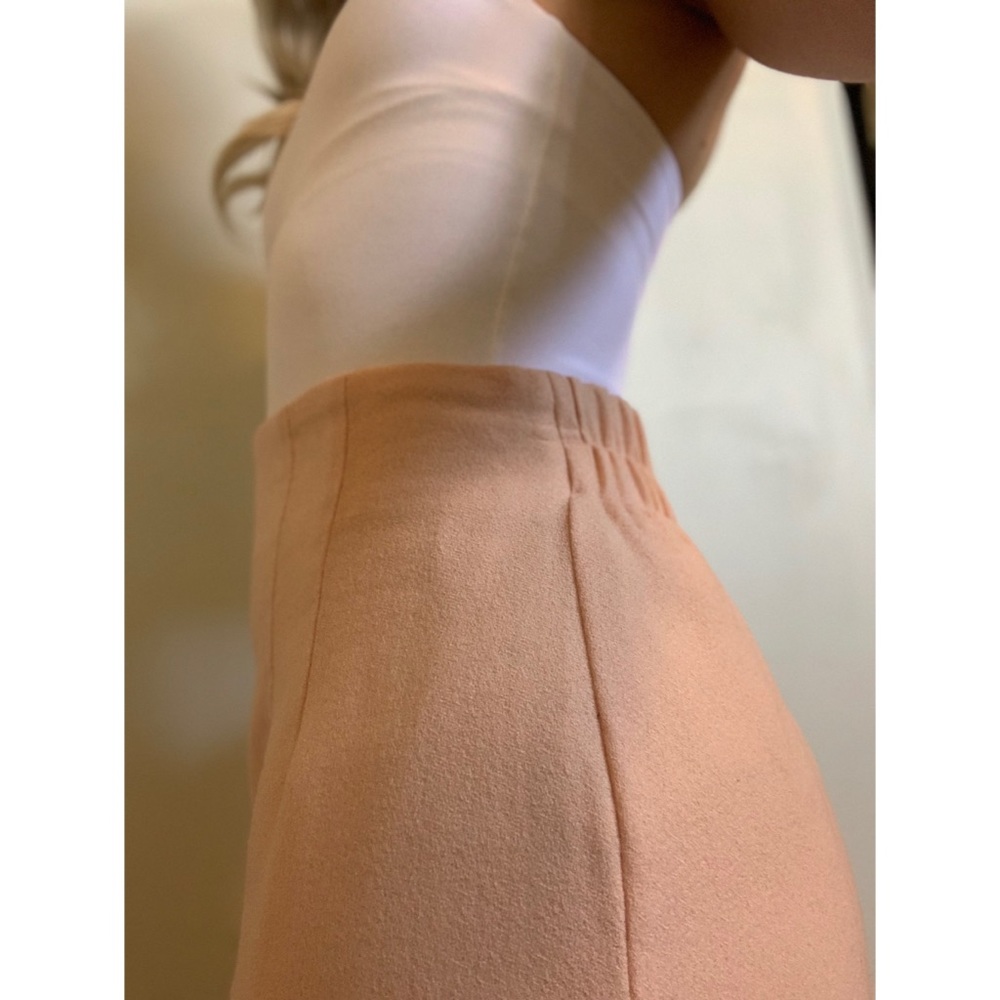 Small, Vintage high waisted peachy pink wool skirt - Picture 2 of 15